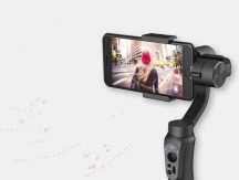 Podarimo stabilizator za telefon v vrednosti 100€